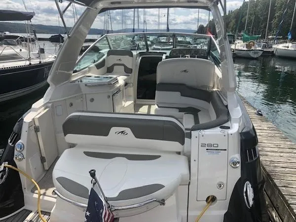 Slide: The Image of Monterey 280 Sport Yacht 2014 - 3