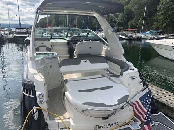 Slide: The Image of Monterey 280 Sport Yacht 2014 - 4