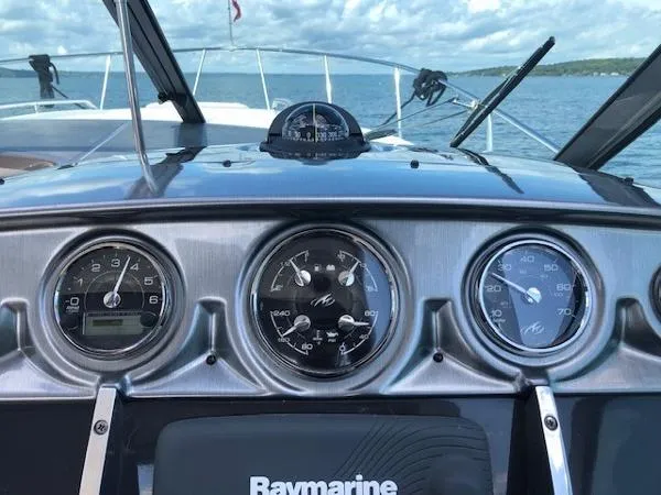 Slide: The Image of Monterey 280 Sport Yacht 2014 - 6