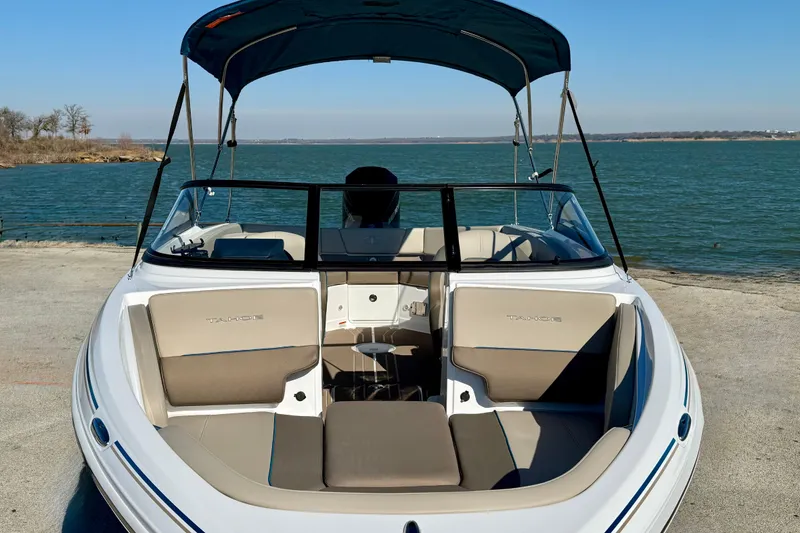 Slide: The Image of Tahoe 210 S 2026 - 121