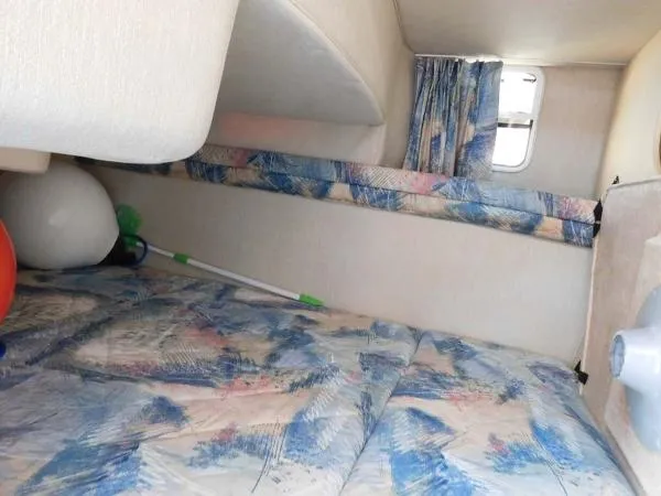 Slide: The Image of Sea Ray 270 Sundancer 1995 - 10