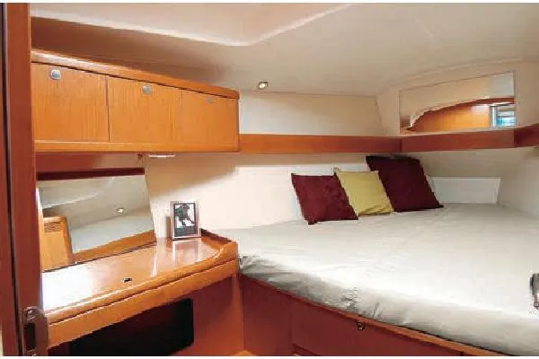 Slide: The Image of Beneteau Oceanis 37 2011 - 2