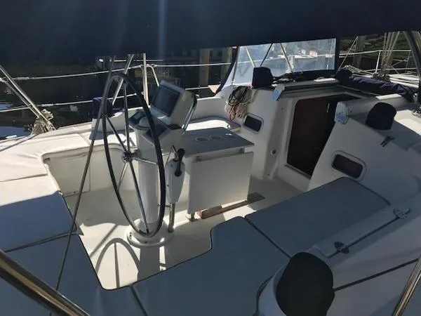 Slide: The Image of Beneteau Oceanis 37 2011 - 5