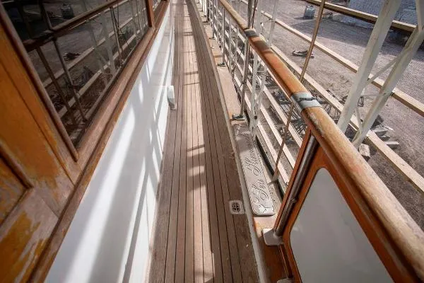 Slide: The Image of Trumpy Motoryacht 1961 - 10