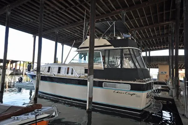 Slide: The Image of Chris-Craft 410 Commander 1981 - 2
