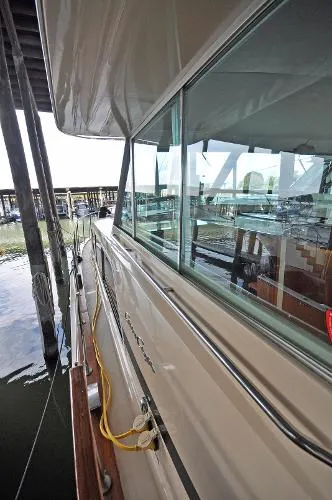 Slide: The Image of Chris-Craft 410 Commander 1981 - 5