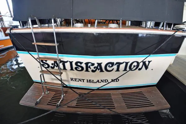 Slide: The Image of Chris-Craft 410 Commander 1981 - 8