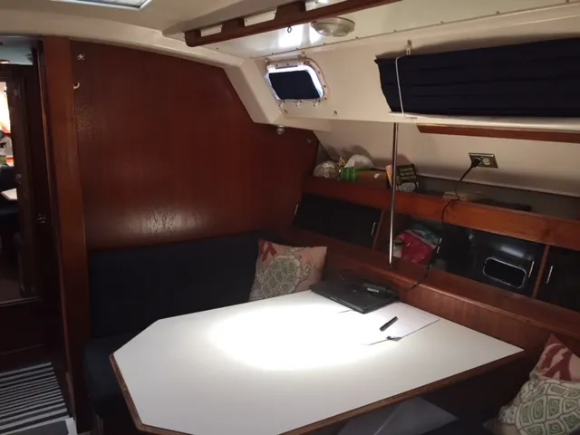 Slide: The Image of Hunter Sloop 1985 - 5
