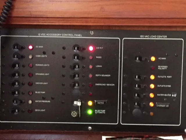 Slide: The Image of Hunter Sloop 1985 - 8