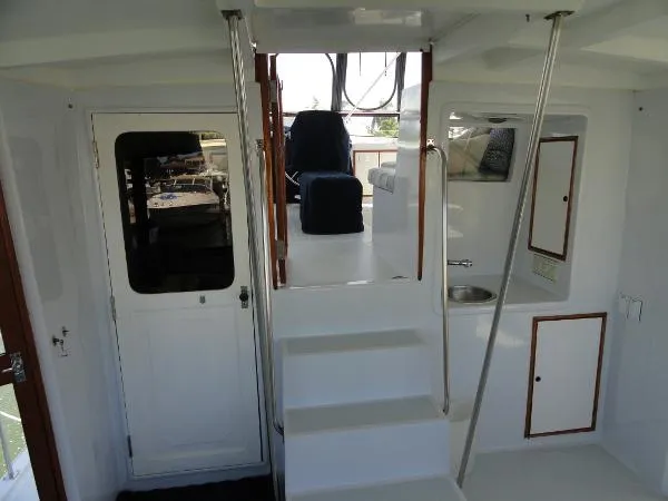 Slide: The Image of CHB 42 Sundeck Trawler 1986 - 8