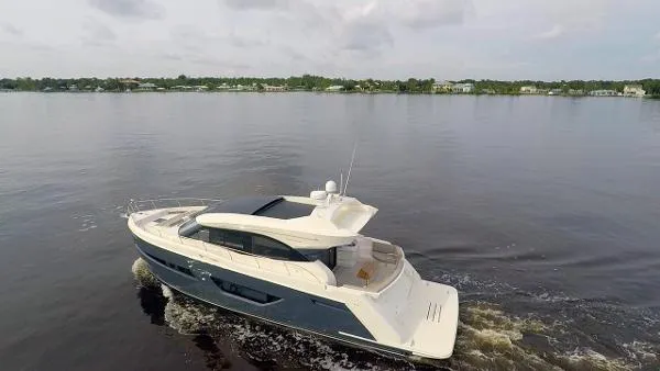 Slide: The Image of Carver Yachts C52 Coupe 2018 - 4