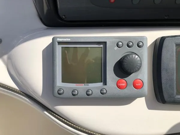 Slide: The Image of Sea Ray 44 Sedan Bridge 2008 - 11