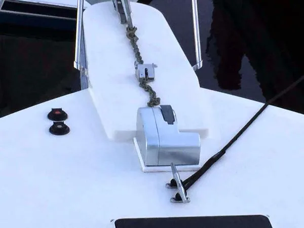 Slide: The Image of Tollycraft 30 Sport Cruiser 1988 - 2