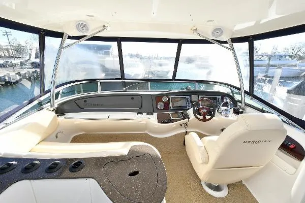 Slide: The Image of Meridian 441 Sedan 2012 - 10