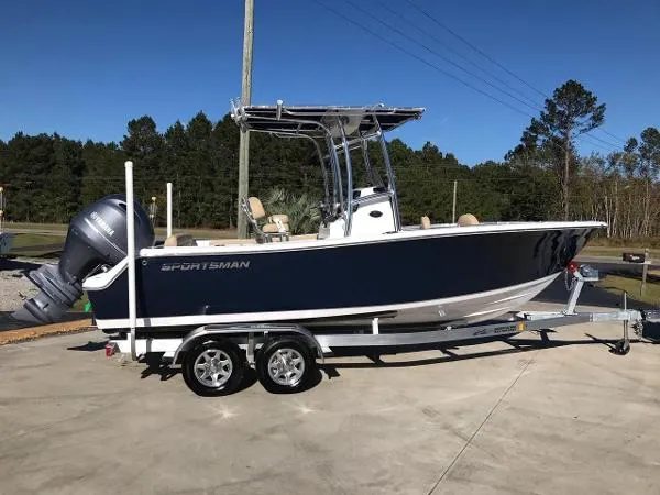 Slide: The Image of Sportsman Heritage 211 Center Console 2017 - 0