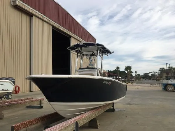 Slide: The Image of Sportsman Heritage 211 Center Console 2017 - 2