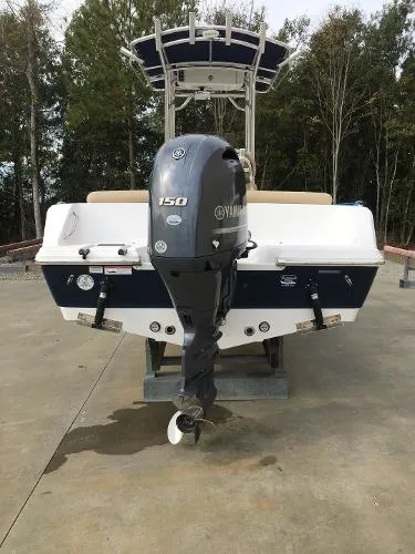 Slide: The Image of Sportsman Heritage 211 Center Console 2017 - 7