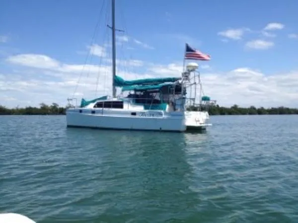 Slide: The Image of Endeavour Catamaran Corp 36 Endeavour Cat 2000 - 1