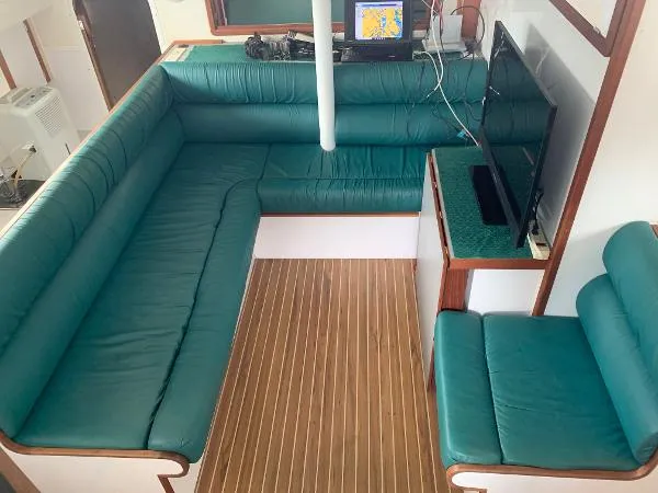 Slide: The Image of Endeavour Catamaran Corp 36 Endeavour Cat 2000 - 11
