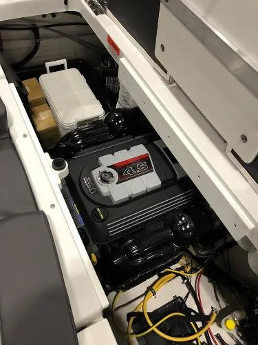 Slide: The Image of Rinker 20 MTX 2018 - 11