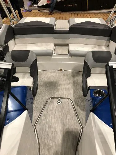 Slide: The Image of Rinker 20 MTX 2018 - 9