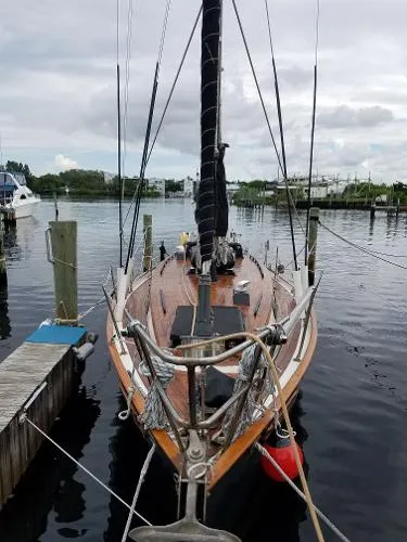 Slide: The Image of C&L 36 Sloop 1977 - 3