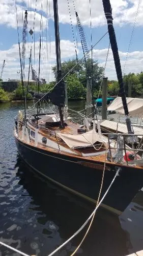 Slide: The Image of C&L 36 Sloop 1977 - 5