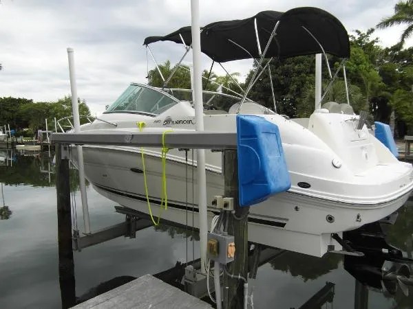 Slide: The Image of Sea Ray 240 Sundancer 2007 - 1