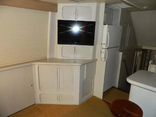 Slide: The Image of Hatteras 52 Sport Fisherman 1988 - 7