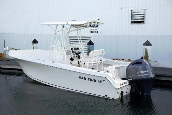 Slide: The Image of Sailfish 220 CC 2016 - 3