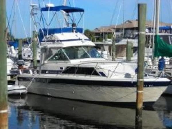 Slide: The Image of Chris-Craft Catalina 291 Flybridge 1984 - 0
