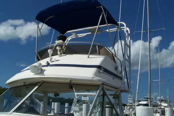 Slide: The Image of Chris-Craft Catalina 291 Flybridge 1984 - 10