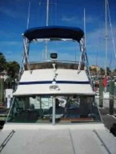 Slide: The Image of Chris-Craft Catalina 291 Flybridge 1984 - 2