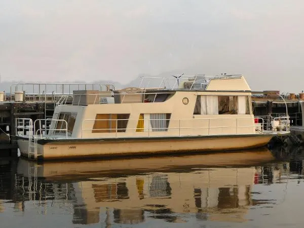 Slide: The Image of King's Craft Aluminum Live-aboard 44 Houseboat 1973 - 0