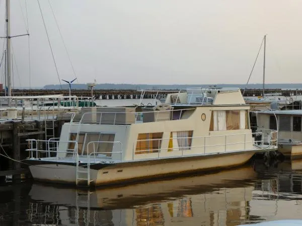 Slide: The Image of King's Craft Aluminum Live-aboard 44 Houseboat 1973 - 1
