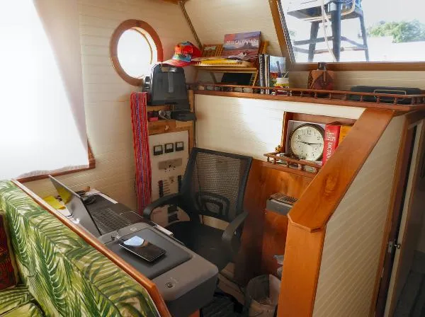 Slide: The Image of King's Craft Aluminum Live-aboard 44 Houseboat 1973 - 3