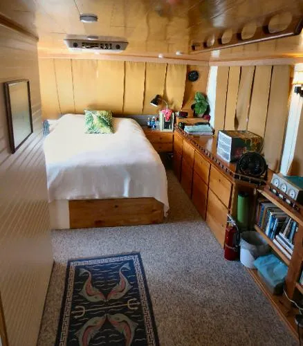 Slide: The Image of King's Craft Aluminum Live-aboard 44 Houseboat 1973 - 5