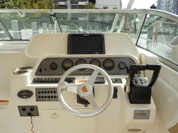 Slide: The Image of Wellcraft 290 Coastal 2005 - 2