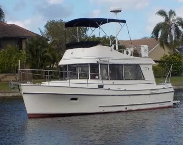 Slide: The Image of Camano 31 Trawler 1997 - 2