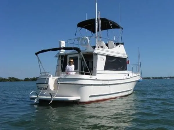 Slide: The Image of Camano 31 Trawler 1997 - 5