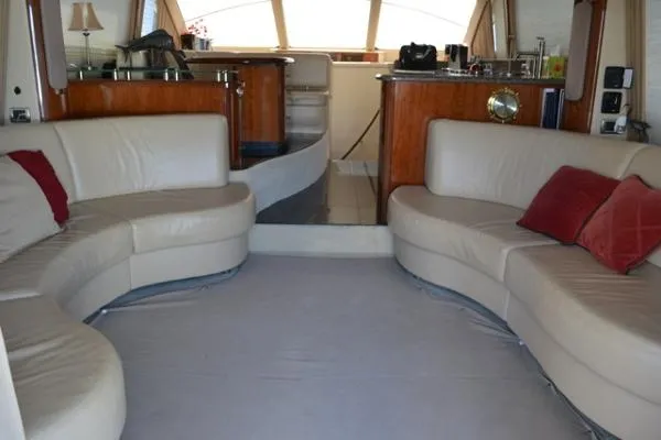 Slide: The Image of Sea Ray 550 Sedan Bridge 2005 - 1
