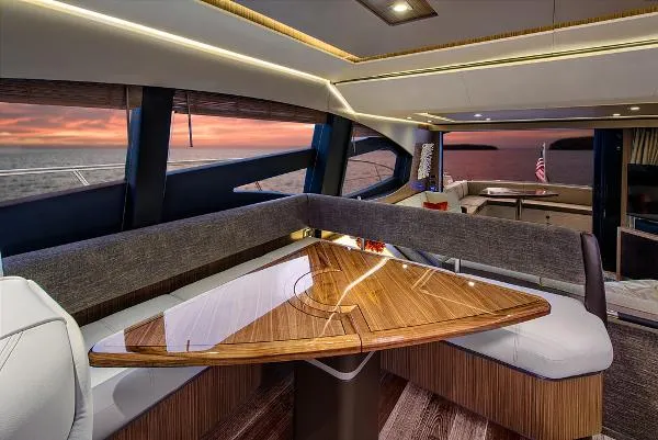 Slide: The Image of Sea Ray L590 Fly 2015 - 8