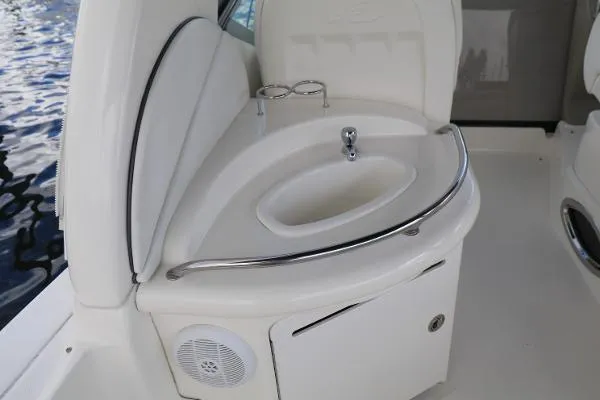 Slide: The Image of Sea Ray 340 Sundancer 2006 - 8