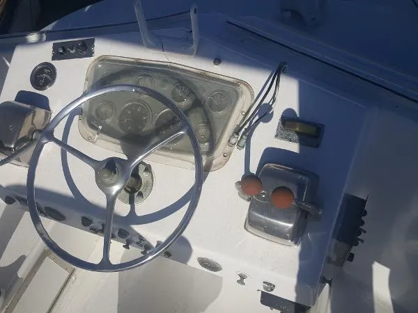 Slide: The Image of Hatteras Tri Cabin 1970 - 4