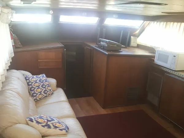 Slide: The Image of Hatteras Tri Cabin 1970 - 9