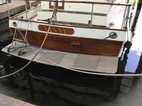 Slide: The Image of Grand Banks Classic 1991 - 3