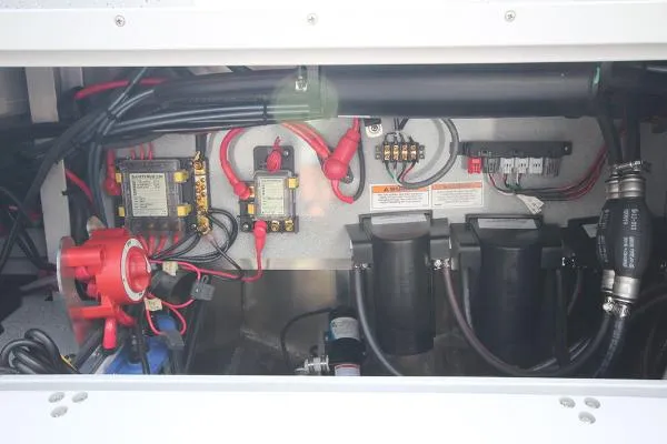 Slide: The Image of Weldcraft 260 Cuddy King 2020 - 10