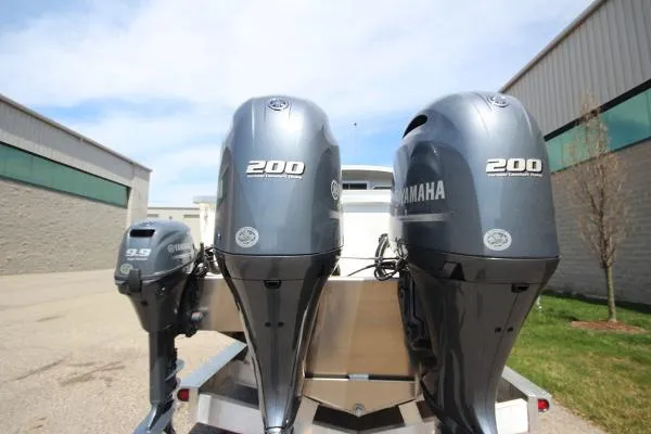 Slide: The Image of Weldcraft 260 Cuddy King 2020 - 3