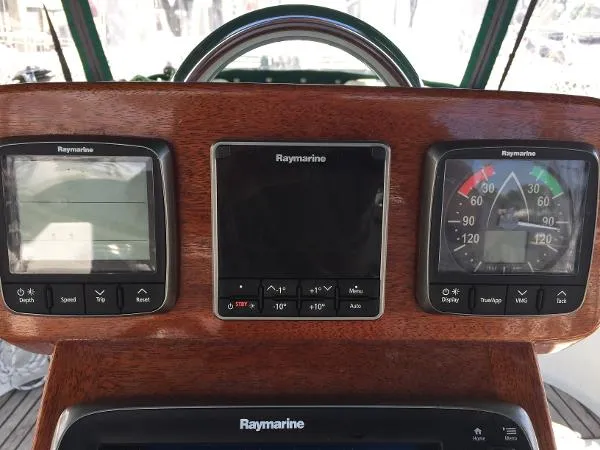 Slide: The Image of Beneteau 323 Keel Centerboard 2005 - 10