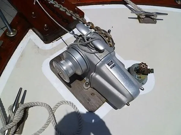 Slide: The Image of Ocean Alexander 43 (Tri-Cabin Trunk Classic) 1981 - 5